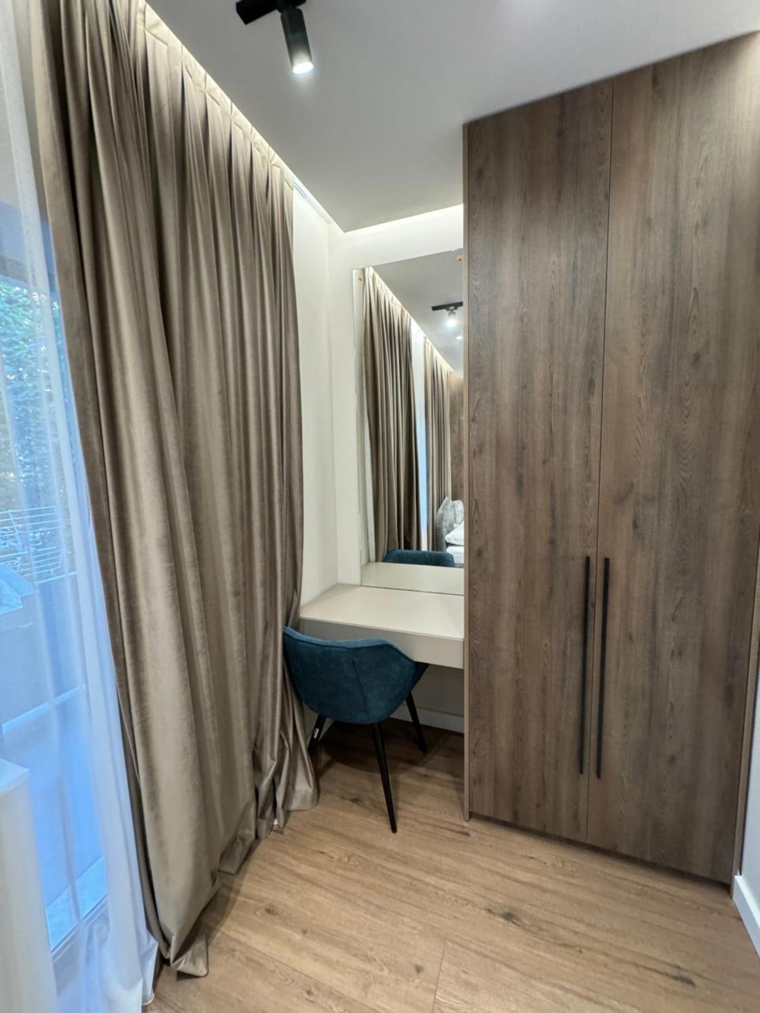 Lux Stay Tirana Bagian luar foto